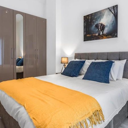 Lovely 1 Bedroom Apartment In Central Woking Extérieur photo
