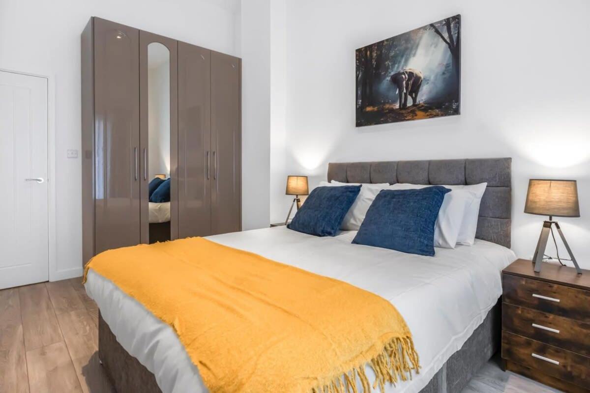 Lovely 1 Bedroom Apartment In Central Woking Extérieur photo