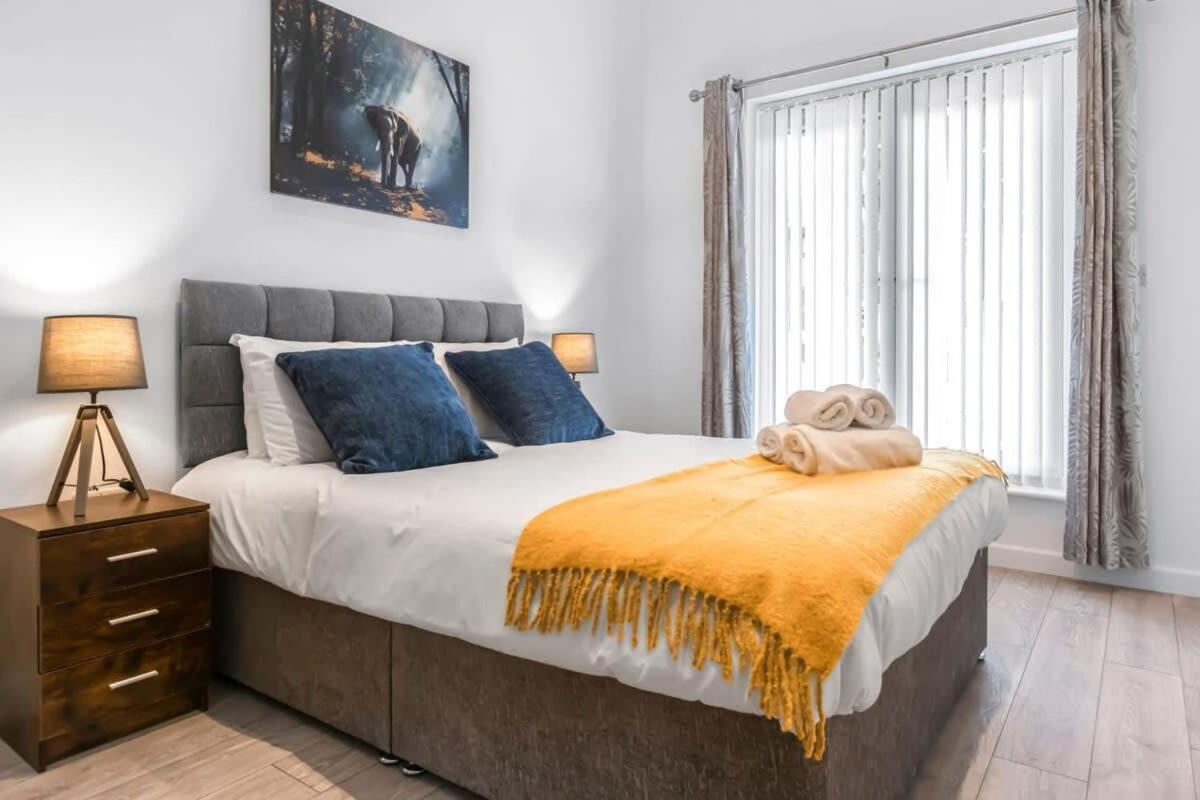 Lovely 1 Bedroom Apartment In Central Woking Extérieur photo